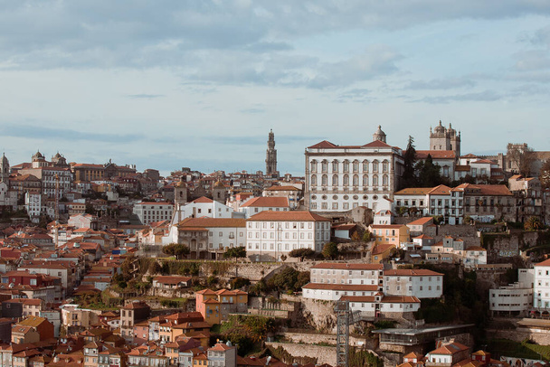 ciudad de Oporto, imagen en una postal
 - Foto, imagen