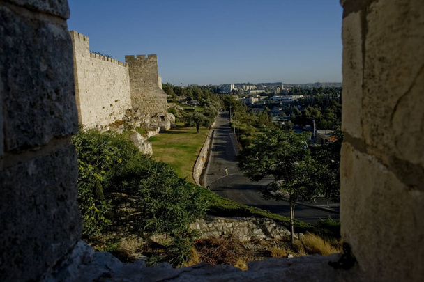 De muren van de Oude Stad van Jeruzalem, het Heilige Land - Foto, afbeelding