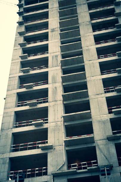 Výstavba moderní obytné budovy. Byty na prodej. Vysoká budova. Výhled na moře. Batumi Georgia. - Fotografie, Obrázek