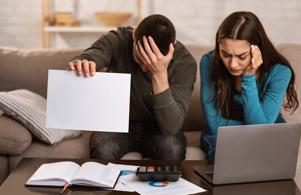 Couple having financial problems, managing family budget - Фото, зображення