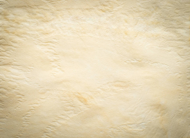Detailní záběr pozadí starého hedvábného papíru. Detailní textura hnědého hedvábného papíru vzor abstraktní s volným prostorem kopie pro text. - Fotografie, Obrázek