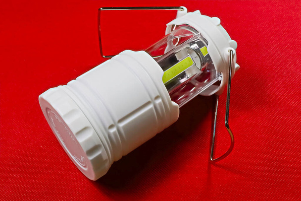 Detailní fotografie mini LED lucerny pro kempování - Fotografie, Obrázek