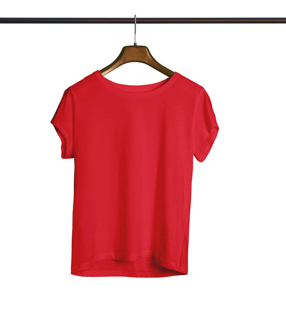 現代的な半袖クルーネックTシャツはあなたが美しいデザインを提供するのを助けるために炎のスカーレットカラーの女性のための危険性とモックアップ. - 写真・画像