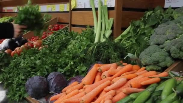 νωπά λαχανικά και φρούτα - Πλάνα, βίντεο