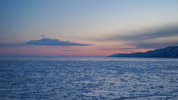 sunset on lake Baikal - Foto, imagen