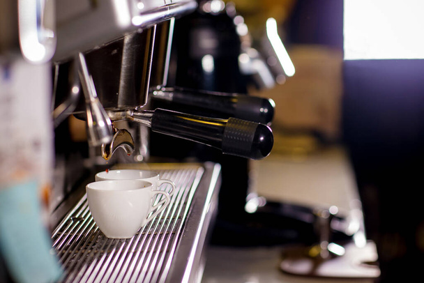 coffee machine in the cafe - Фото, зображення