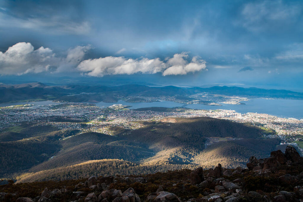 Blick vom Mt Wellington auf Hobart - Foto, Bild