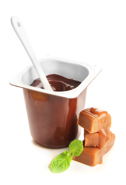 Chocolate cream and toffee candies, isolated on white - Φωτογραφία, εικόνα