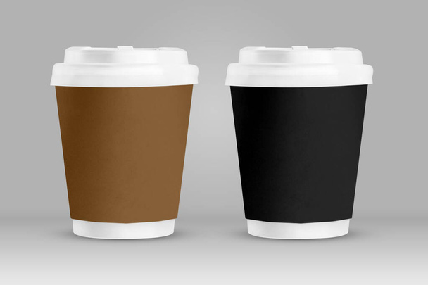 xícaras de café de papel mockup isoladas em fundo cinza
 - Foto, Imagem