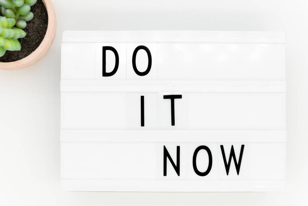 Be Brave Encouragement Time to Act Motivation Aspirations Concept. Do it now - Foto, Bild