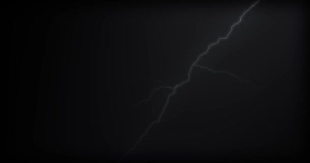 Lightning strikes op een zwarte achtergrond met realistische reflecties - Video