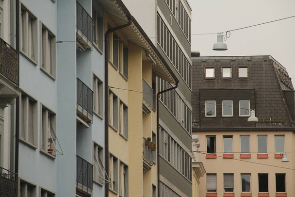 Paysage urbain dans un quartier de Zurich, Suisse
 - Photo, image
