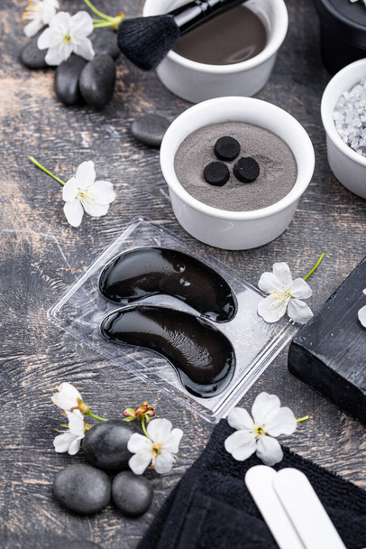 Set of black charcoal detox cosmetics - Foto, Imagem