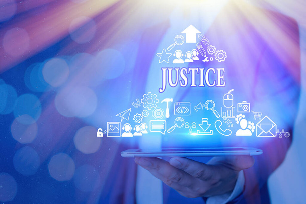 Texte montrant Justice. Photo conceptuelle Qualité d'être juste impartial ou équitable Application des règles de droit
. - Photo, image