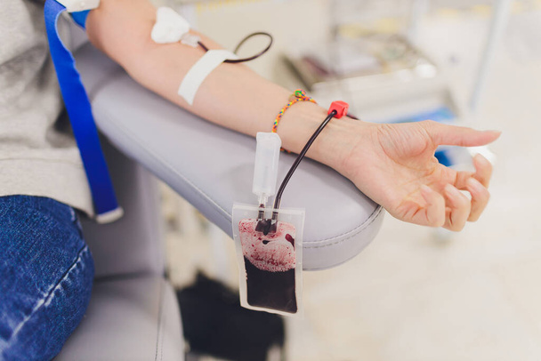 in a laboratory blood is removed during blood donation blood. - Foto, Imagen