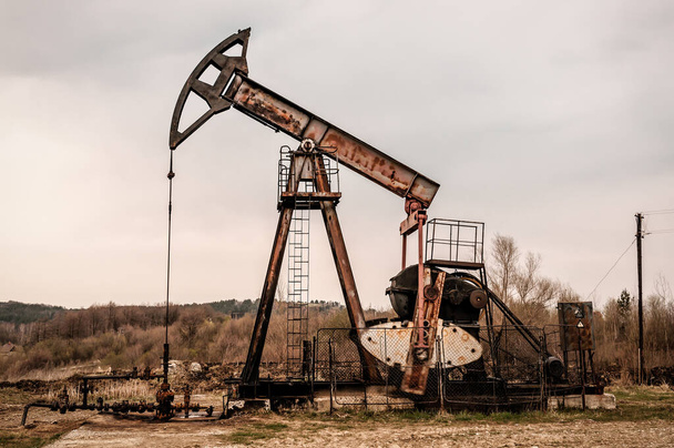 Working oil, petroleum pump. Industrial theme - Fotoğraf, Görsel
