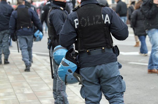 Правоохоронні органи під час акції протесту
 - Фото, зображення