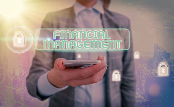 A pénzügyi menedzsment szöveges jele. Koncepcionális fotó hatékony és hatékony módja a pénz és alapok kezelésének. - Fotó, kép