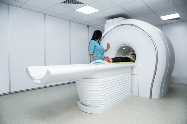 Dispositivo médico para tomografía por resonancia magnética
 - Foto, Imagen