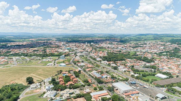 Luchtfoto van de stad Mococa, Paulo / Brazilië - Foto, afbeelding