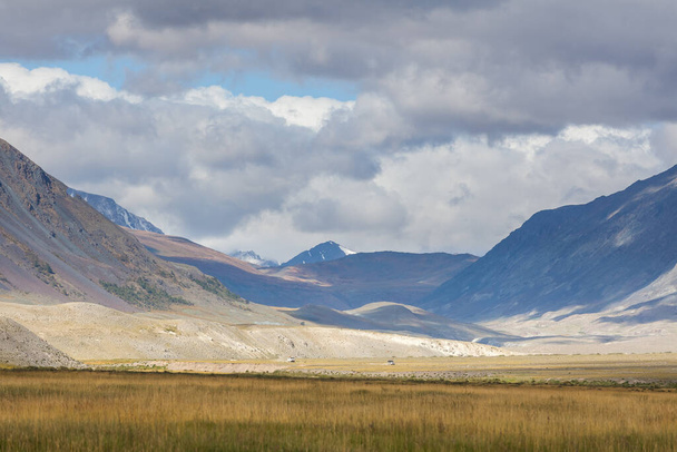 Typical view of Mongolian landscape. Mongolian Altai, Mongolia - Foto, Imagem
