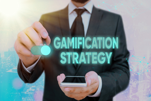El yazısı metin Gamification Strategy. Motivasyon Entegre Oyun Mekaniği için Ödüller kullan. - Fotoğraf, Görsel