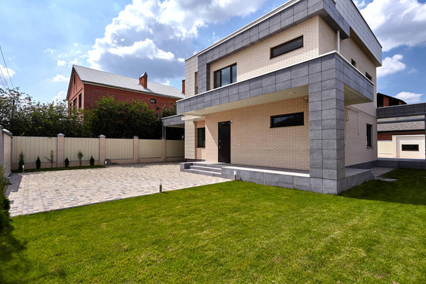 country house facade and courtyard - Photo, image