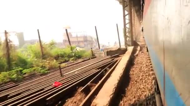 vonat fut lövések átkelés vashíd a különböző egyedi leendő - Felvétel, videó