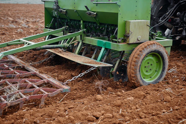 Tarım traktörü tohum Ekim - Fotoğraf, Görsel