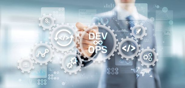 DevOps Agiles Entwicklungskonzept auf virtuellem Bildschirm. - Foto, Bild