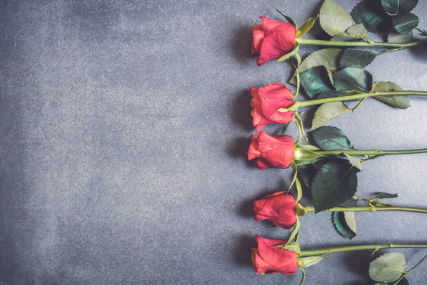 Grupa pięciu różowych kwiatów - vintage dźwięki - Zdjęcie, obraz