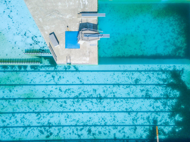 Vista aerea della piscina pubblica
 - Foto, immagini