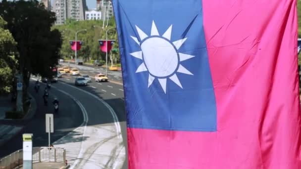 Les grandes villes de Taïwan, capitale Taipei, doivent faire face à un nombre croissant de voitures, motos et autres trafics sur la route avec le drapeau taïwanais Dan
 - Séquence, vidéo