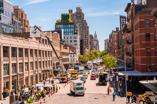New York, USA. May 10, 2019. Film crew shooting a scene on the streets of New York in Manhattan. - Zdjęcie, obraz