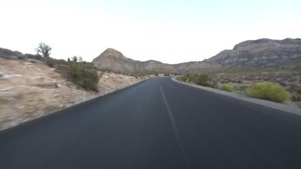 Piastra di guida Nevada Desert Winding Road al tramonto Vista posteriore 2 Nevada USA
 - Filmati, video