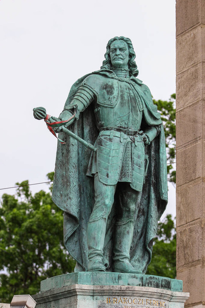 Estatua de bronce de Rakoczi Ferenc en Budapest
 - Foto, imagen