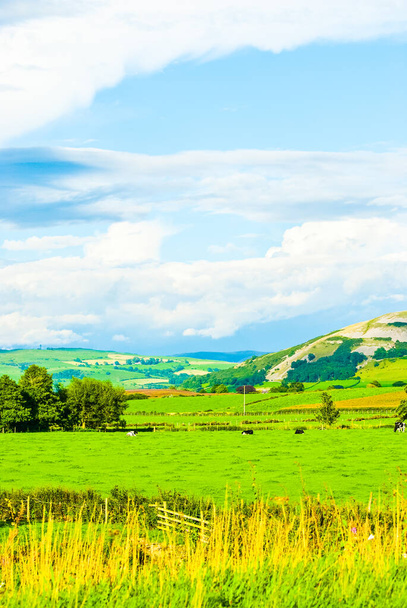 prairies ouvertes et ciel champs de ferme paysages pittoresques Paysage extérieur Royaume-Uni
 - Photo, image