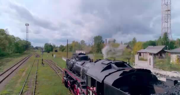 buharlı lokomotif demiryolu. Ostashkov. Hava 201982413571016 2 cc - Video, Çekim