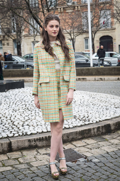 Millie Brady  arrives to the Miu Miu show at Place de Iena during Paris Fashion Week FW 16/17 on March 9, 2016 in Paris, France. - Valokuva, kuva