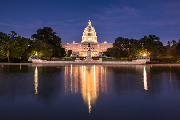 Egyesült Államok Capitol and the Senate Building, Washington DC Amerikai Egyesült Államok - Fotó, kép