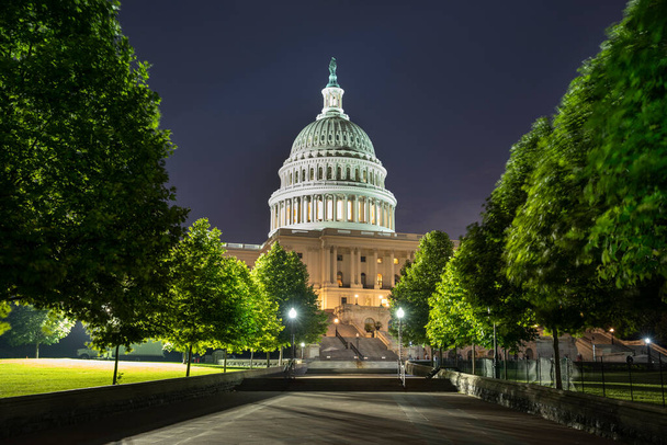 Капитолий США и здание Сената, Вашингтон - Фото, изображение