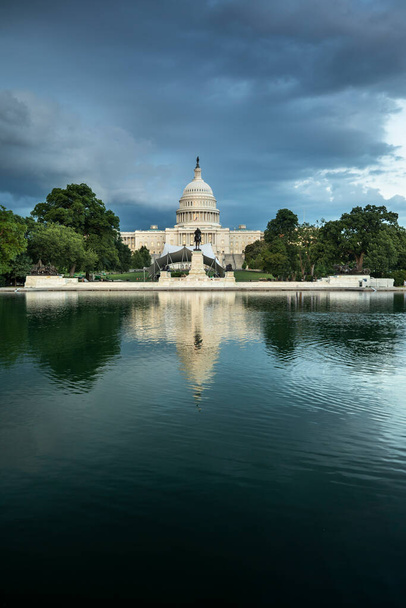 ワシントンDCのアメリカ合衆国議会議事堂と上院議事堂 - 写真・画像