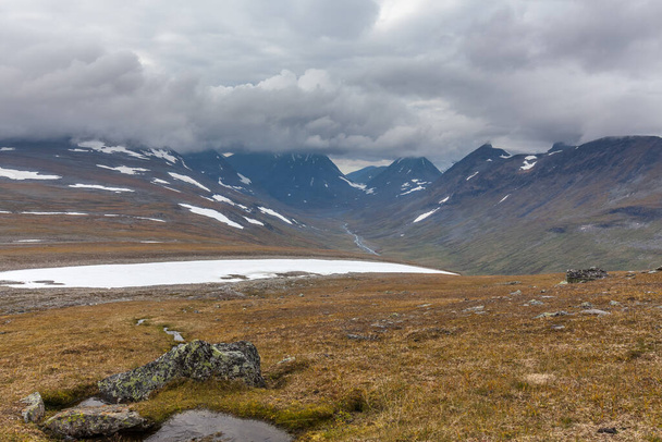 View of the valley. Northern Sweden, Sarek National Park in stormy weather. selective focus - Fotoğraf, Görsel