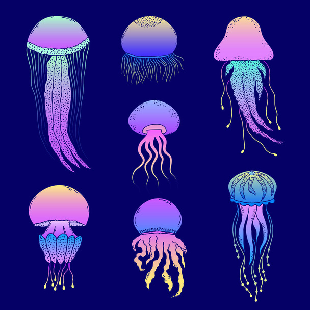 Set of hand drawn jellyfishes - Vetor, Imagem