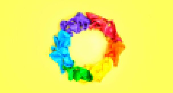 コピースペースのある黄色の背景にLGBTの虹の旗のようなピクセル虹の円。人権と自由とLGBT(レズビアン、ゲイ、バイセクシャル)の概念) - 写真・画像