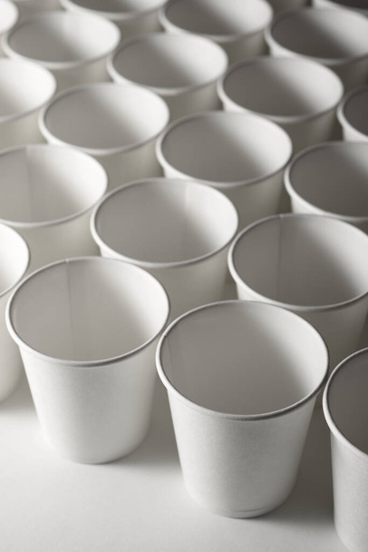 Large group of disposable paper cups. - Foto, Bild
