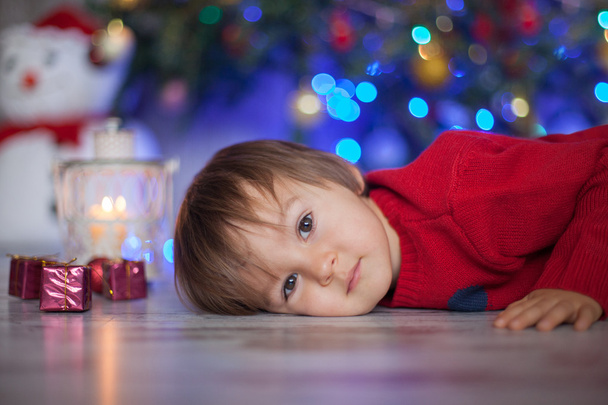 Little boy on christmas - Foto, Bild