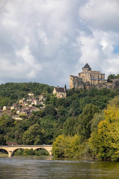 Chateau de Castelnaud, keskiaikainen linnoitus Castelnaud-la-Chapellessa, Dordogne, Aquitaine, Ranska - Valokuva, kuva