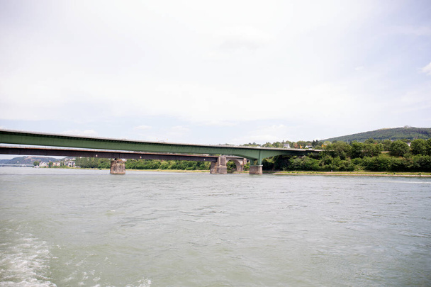 pohled na most a krajinu na řece Rýně v koblenz Německo - Fotografie, Obrázek
