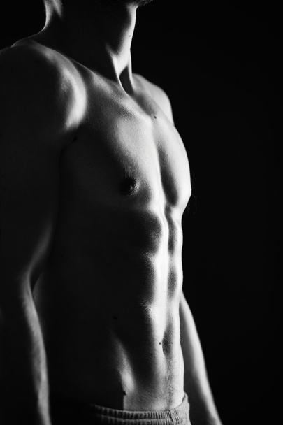 Hombre en topless
 - Foto, imagen